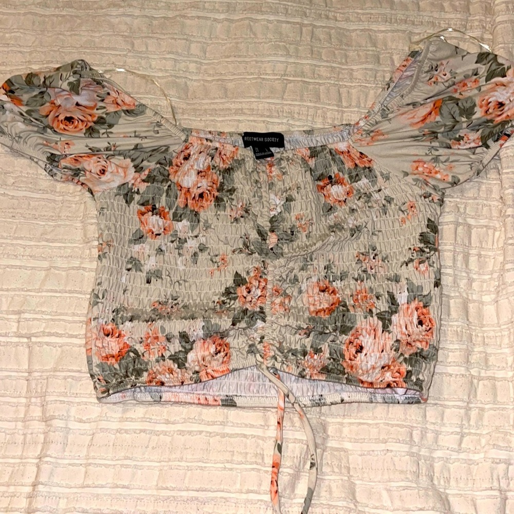 Crop top